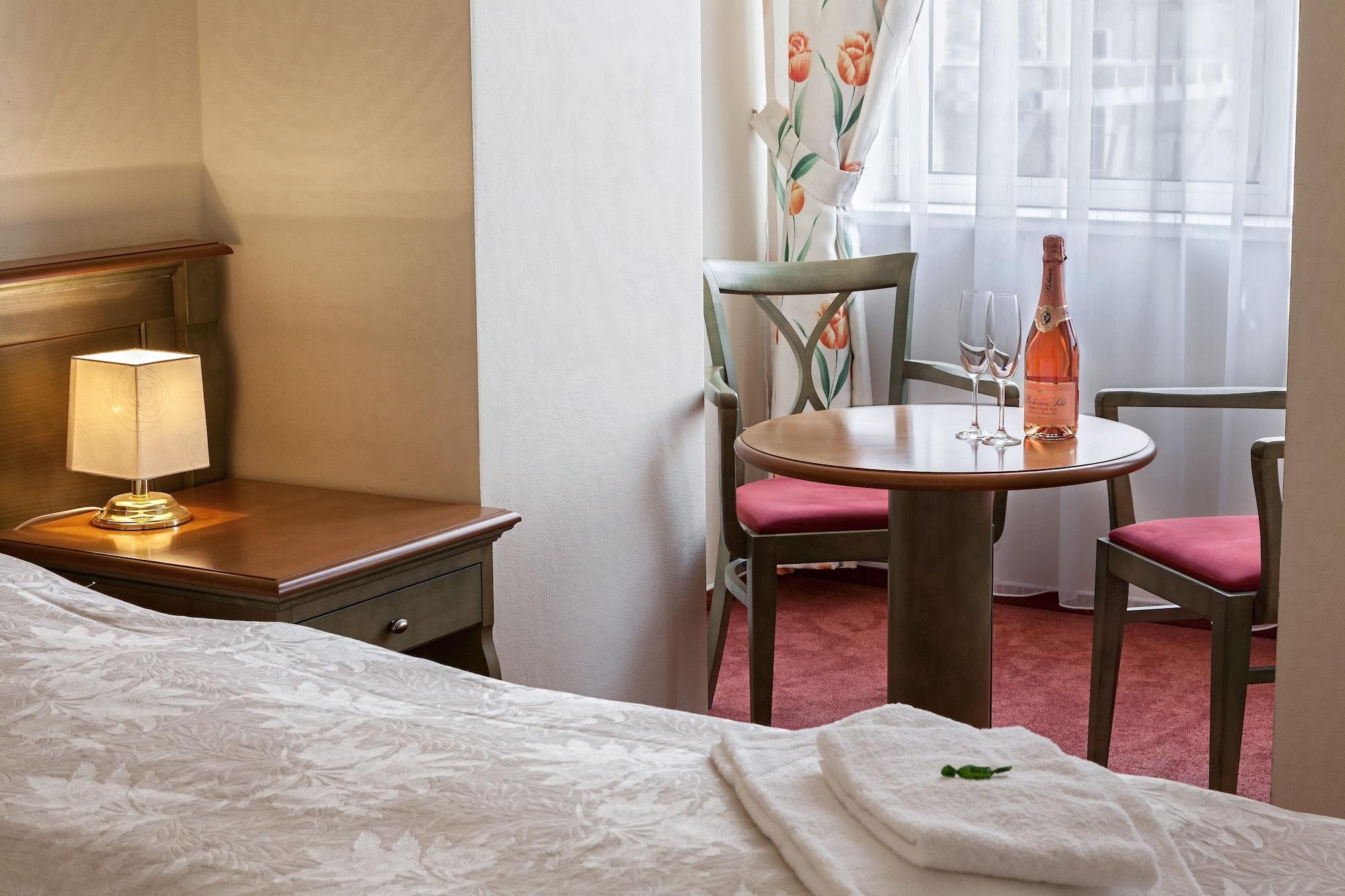 Hotel Augustus Et Otto Prague Exterior photo