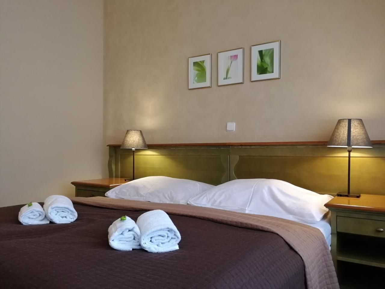 Hotel Augustus Et Otto Prague Exterior photo